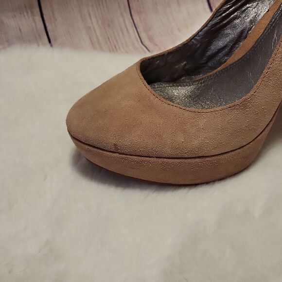 Gianni Bini tan suade block heels - Picture 8 of 8